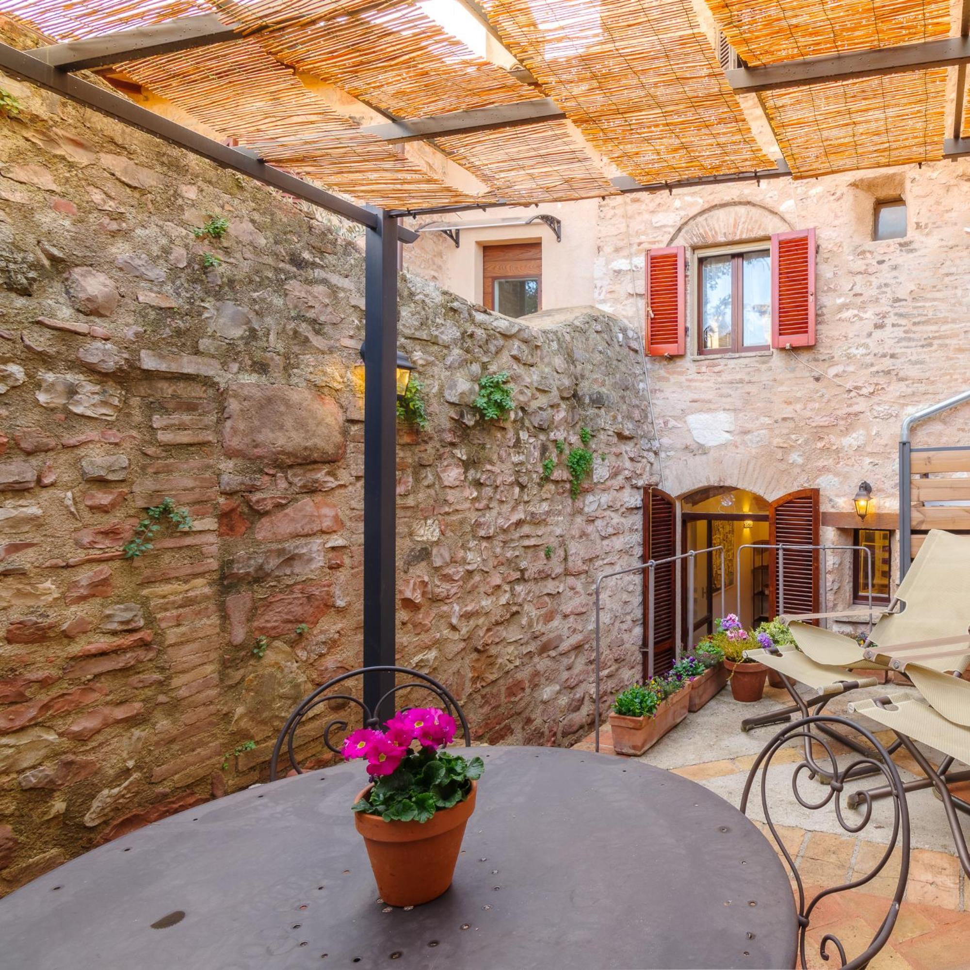 Apartament La Piccola Corte Spello Zewnętrze zdjęcie